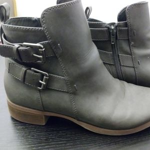 Grey boots